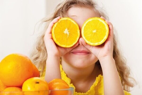 Khi bạn muốn dưỡng trắng và chống lão hóa thì vitamin C là sự lựa chọn tuyệt vời.