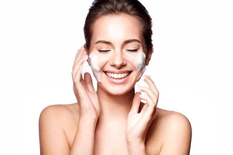 Chọn đúng sữa rửa mặt phù hợp giúp da sạch khỏe, sáng mịn