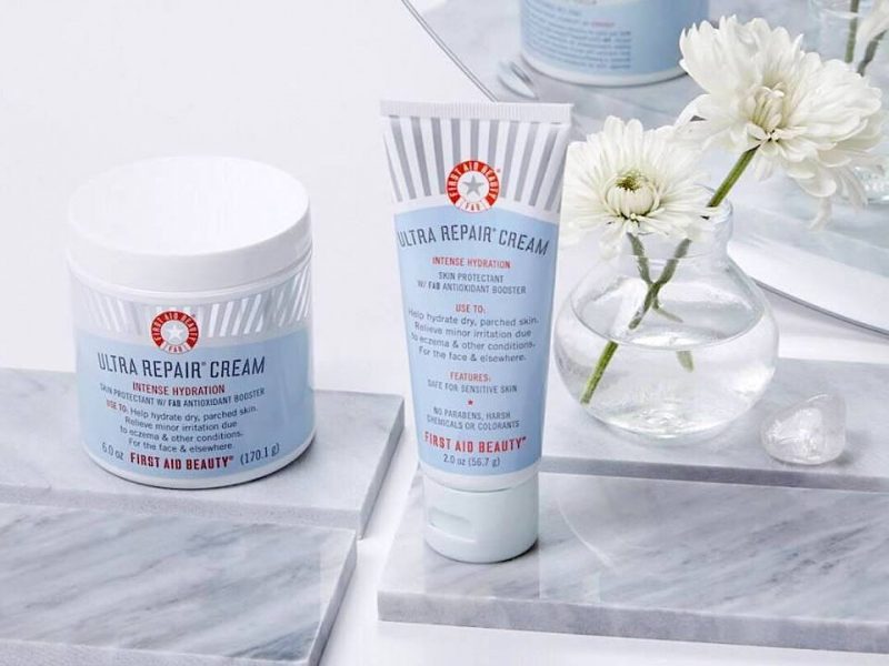 Kem dưỡng phục hồi First Aid Beauty Ultra Repair Cream Intense Hydration