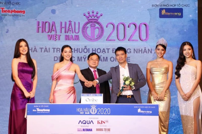 Ông Vũ Cao Thăng - Tổng giám đốc công ty dược mỹ phẩm Oribe tại buổi họp báo Hoa Hậu Việt Nam 2020.